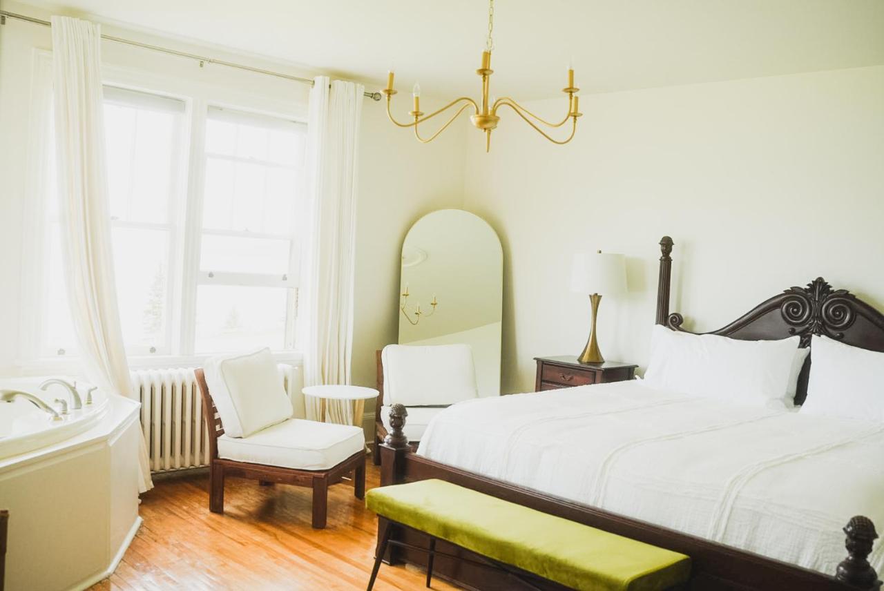 Bellview Luxury Suites Baddeck Inlet Eksteriør billede